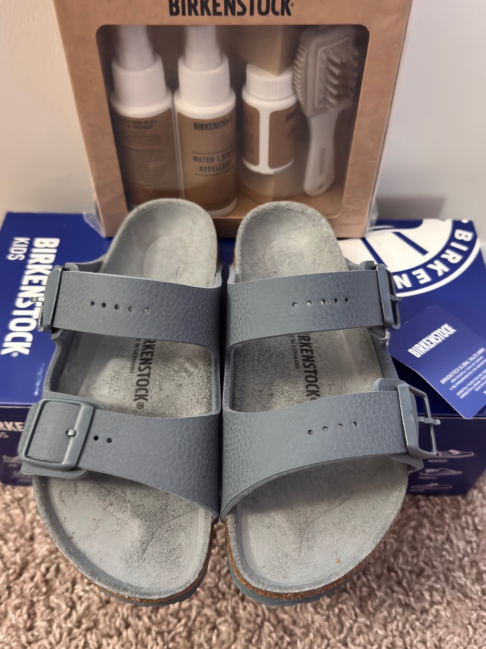 Birkenstock Arizona BS Desert Soil Triples Basalt Gray Size Eur 33 &Cleaning Set